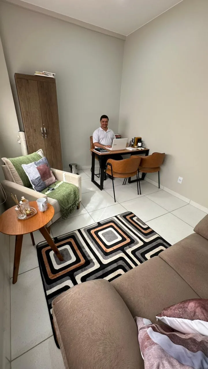 Sala de atendimento para avaliação neuropsicológica no consultório Wagner Washington em Brasília - Ambiente 3